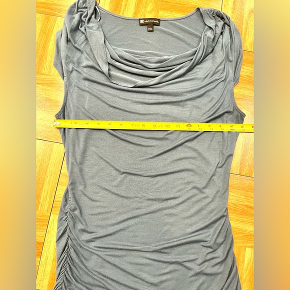 💰SALE 2 SHIRT BUNDLE Valerie Bertinelli (teal) & Rue 21 (cream) - Picture 2 of 12